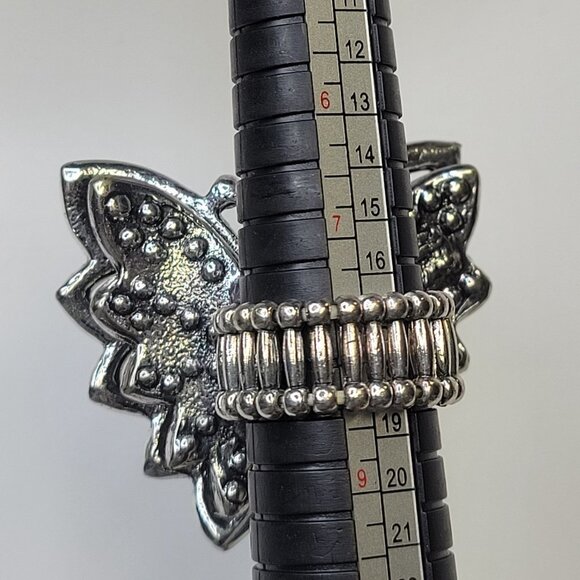 VINTAGE Black Rhinestones Large Butterfly Stretch Ring - Picture 7 of 12